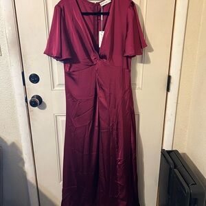 NWT Petal & Pup Hathaway Midi Dress in Berry